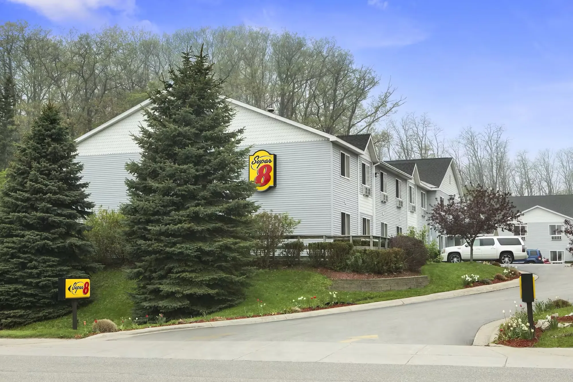Super 8 by Wyndham in Manistee, Michigan